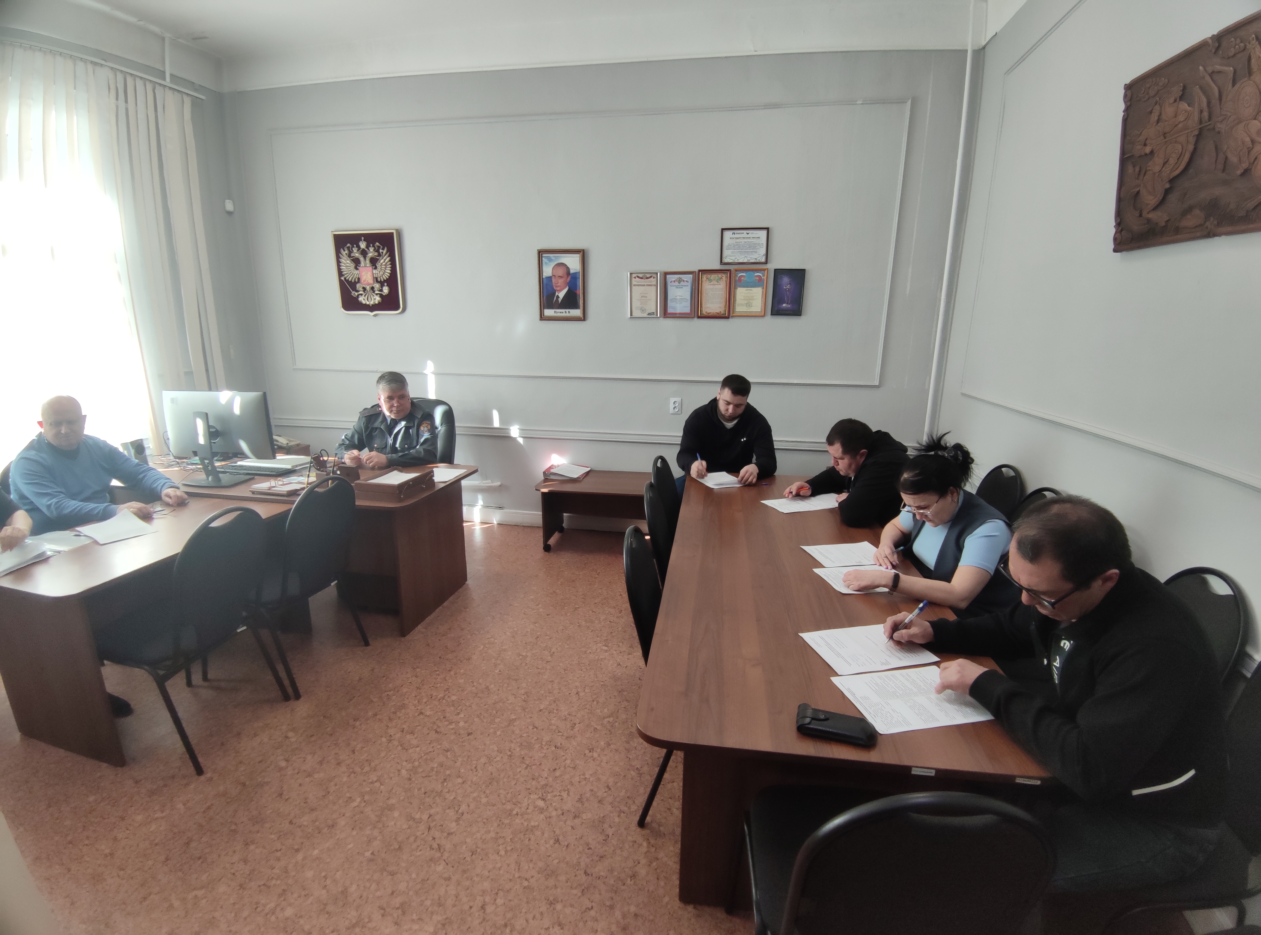 В Хакасии подвели итоги экзаменов для водителей опасных грузов и аттестации специалистов по БДД